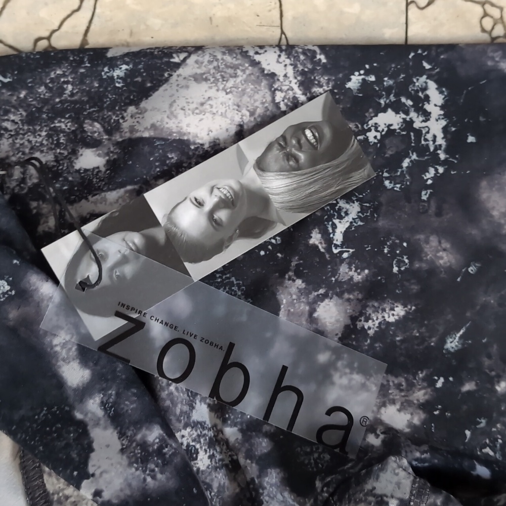🍁Zobha Black Nature Tie Dye Leggings NWT - Picture 4 of 4